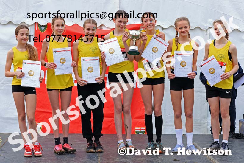 Intermediate Girls 2024 English Schools Cross Country Champs., Pontefract, March 16th.  Photo: David T. Hewitson/Sports for All Pics